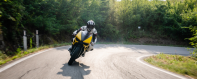 Vins Motors ottimizza le prestazioni di motociclette monoscocca in composito con l’aiuto di SmartCAE